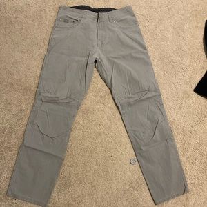 Kuhl Revolvr Rogue 32x32